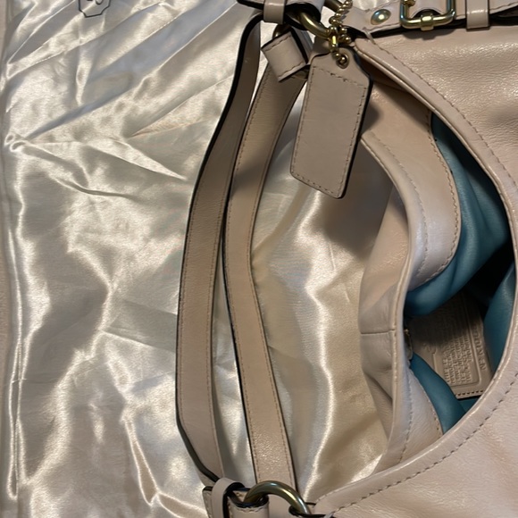 Authentic Coach, Madison, Maggie collection, shoulder bag - Picture 11 of 12